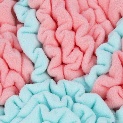 Anti-slip and bite resistant slow food mat